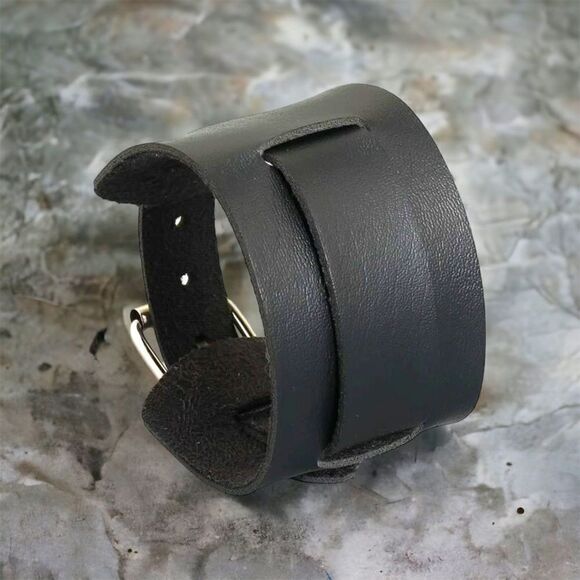 Men’s l Basic Black l Leather Wristband l New - Picture 7 of 7